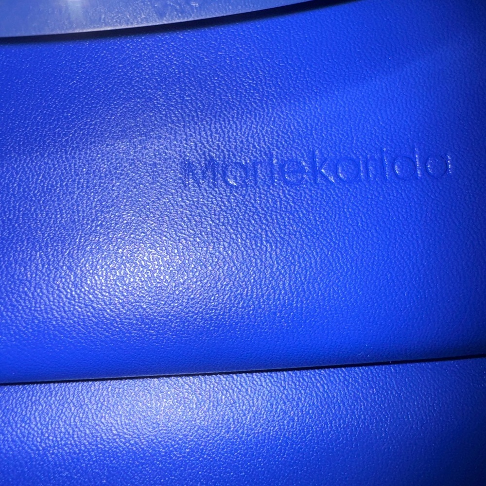 Marlekarida Elegant Blue Wallet with Gold Accent - Picture 15 of 15